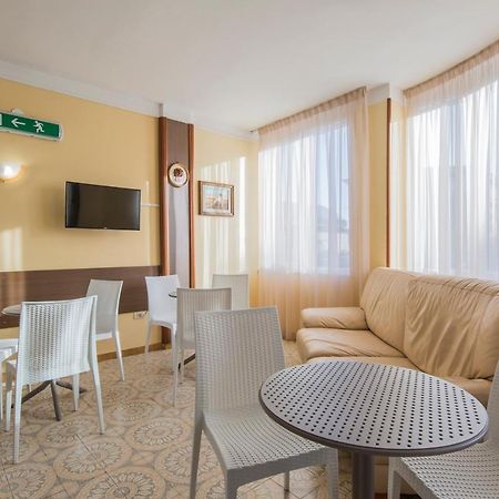 Hotel Rosy Battipaglia Zewnętrze zdjęcie