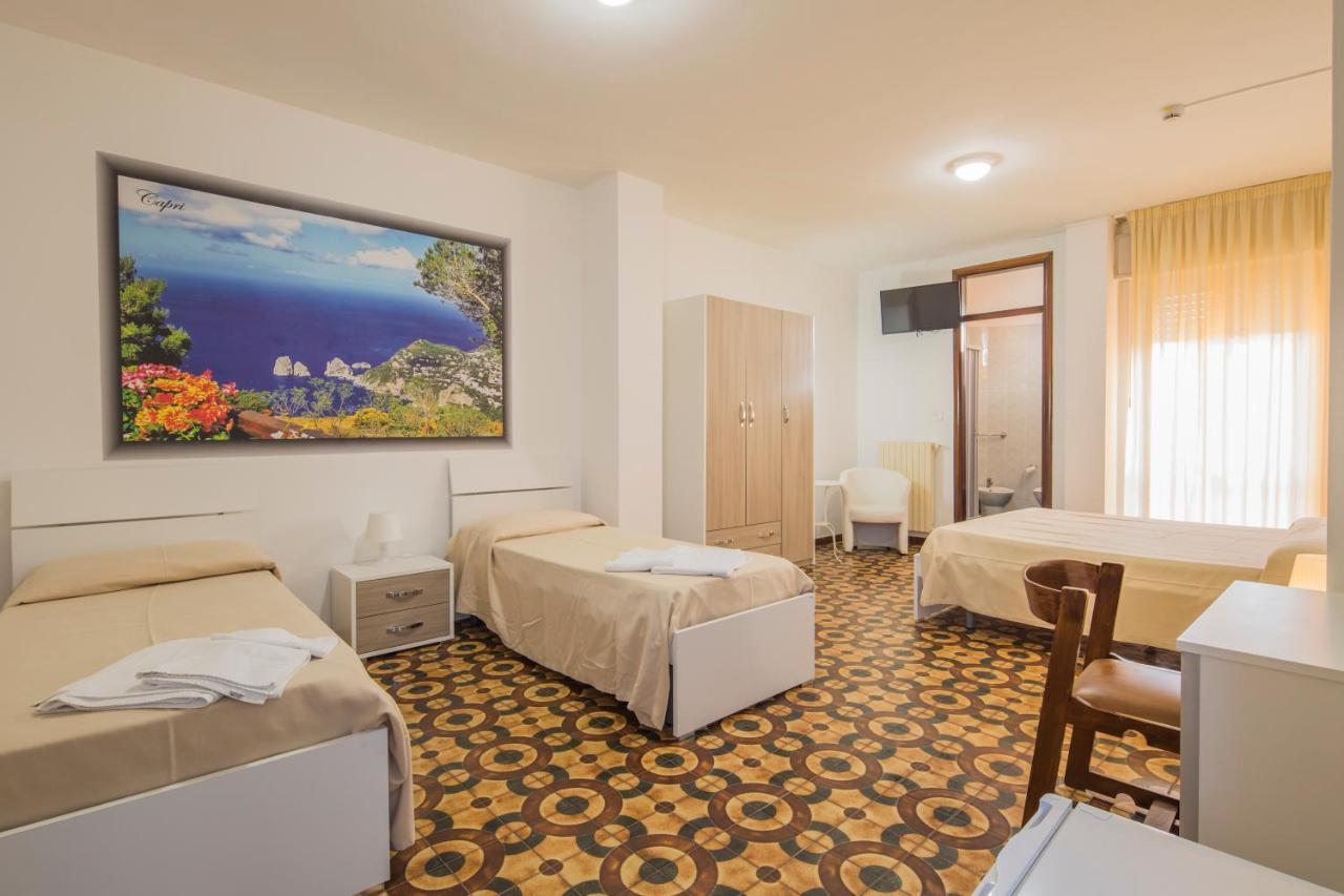 Hotel Rosy Battipaglia Zewnętrze zdjęcie