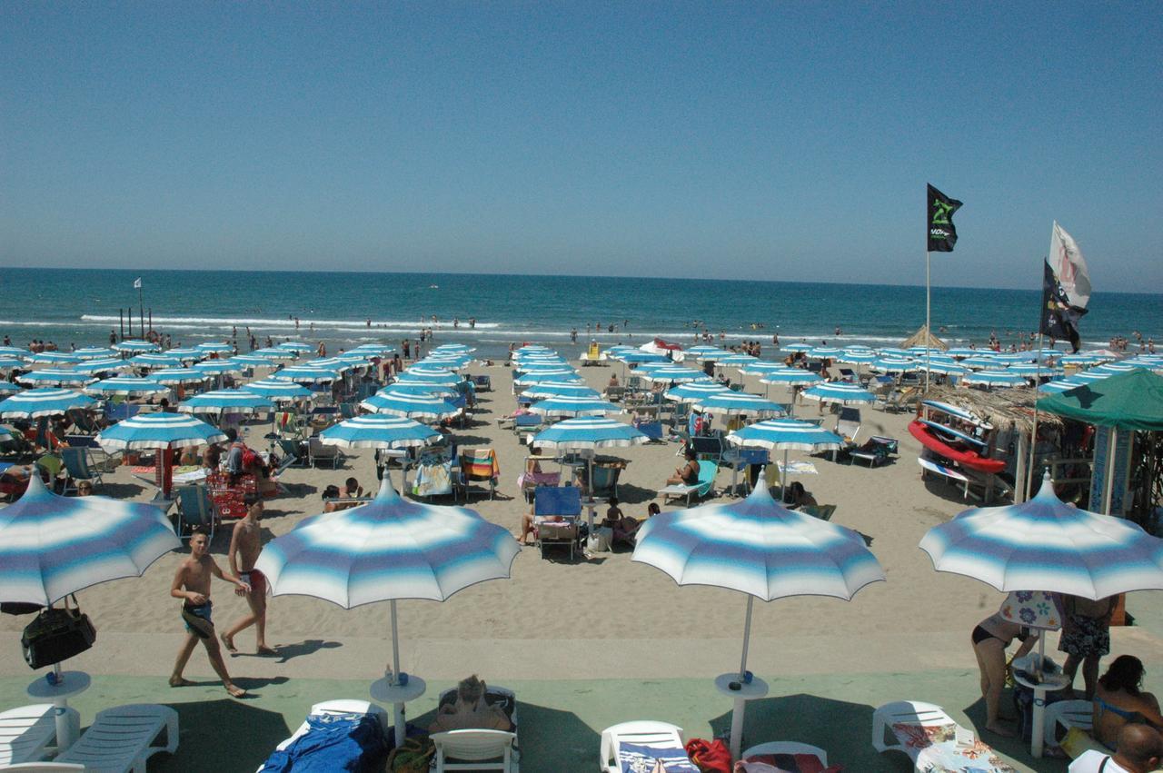 Hotel Rosy Battipaglia Zewnętrze zdjęcie